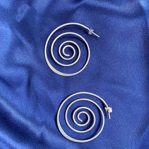 Earrings - silver spiral